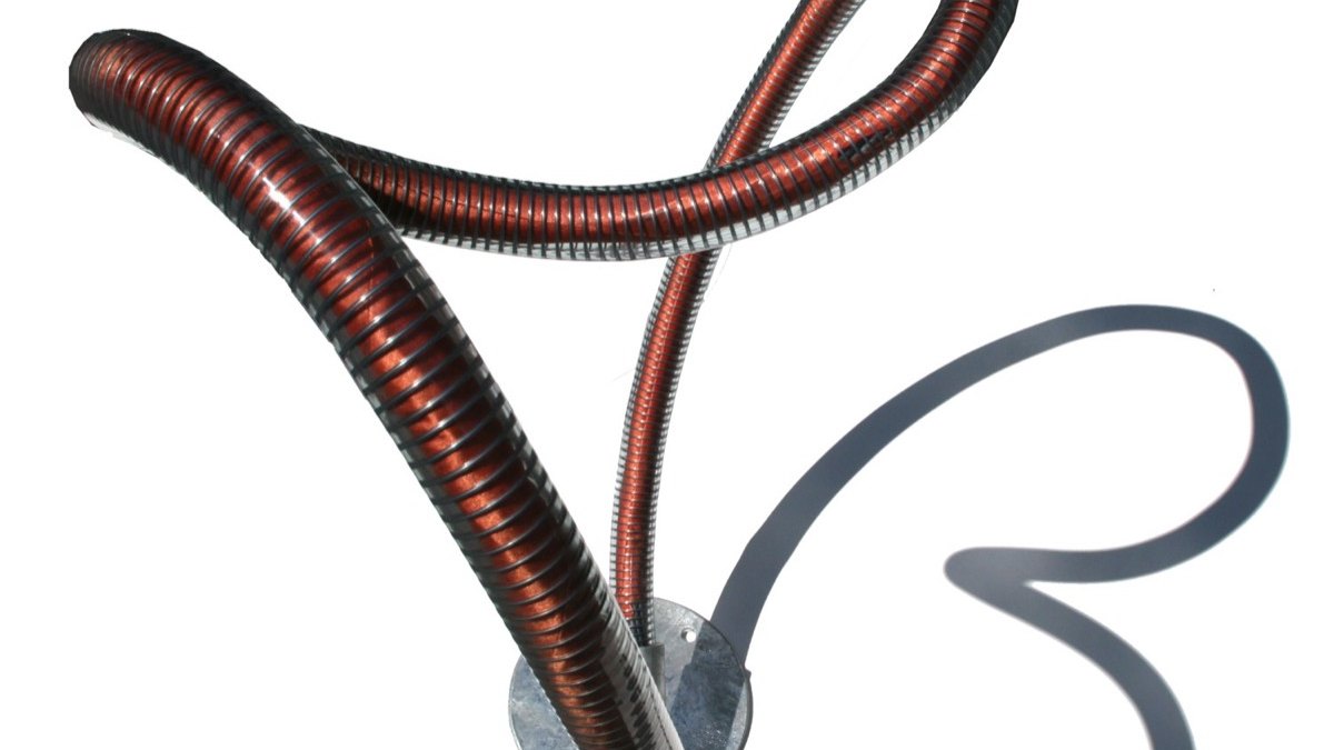 The Cable Rack prototype, a flexible looped bicycle rack
